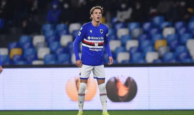 英语为主 英语为主